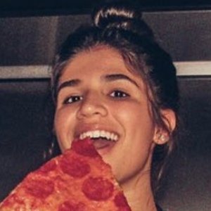 Joana Martinez, 21 (流行歌手)