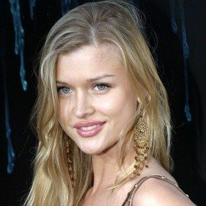 Joanna Krupa image 7