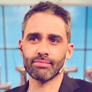 Joaquín Álvarez, 42 (电视节目主持人)