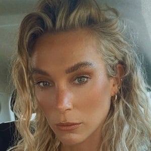 Jodie Steele image 8