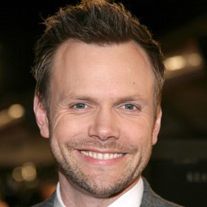 Joel McHale image 7