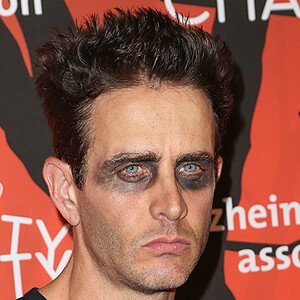 Joey McIntyre image 8