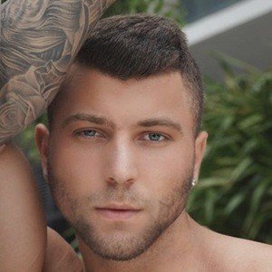 Joey Wachs, 26 (TikTok Star)