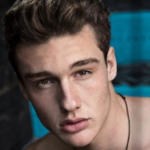 John Economou, 30 (模特)