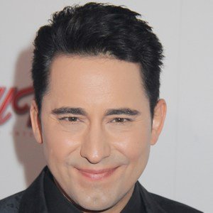 John Lloyd Young, 50 (舞台演員)