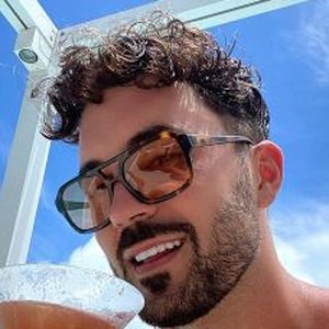 Johnathon Sauer, 33 (Instagram Star)