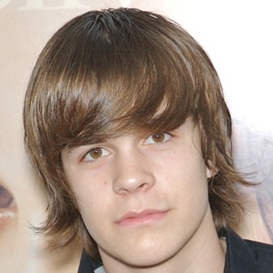 Johnny Simmons, 38 (电影演员)