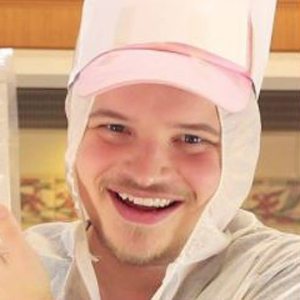 Joinen, 30 (Star di YouTube)