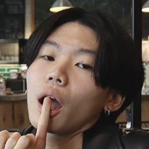 JojoSpotlight image 4