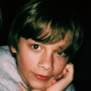 Jonah KittiesMama, 21 (YouTube Star)