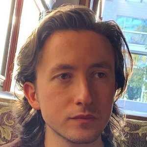 Jonah Lees, 29 (Actor de Televisión)