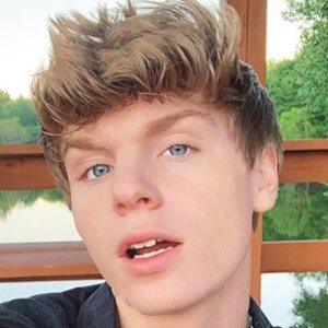 Jonas Bridges, 24 (TikTok Star)
