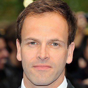 Jonny Lee Miller, 52 (Diễn viên truyền hình)