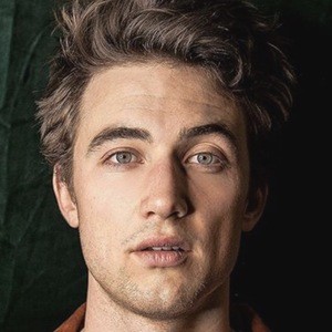 Jordan Burtchett, 31 (Acteur de télévision)