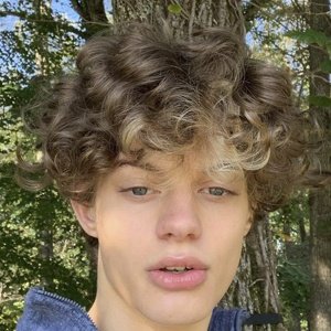 Jordan Cole Wagner, 21 (TikTok明星)