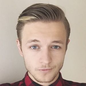 Jordan Rabjohn, 31 (流行歌手)