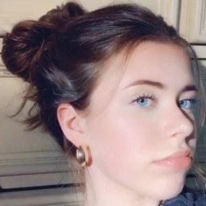 Jordan Simpson, 21 (TikTok Star)