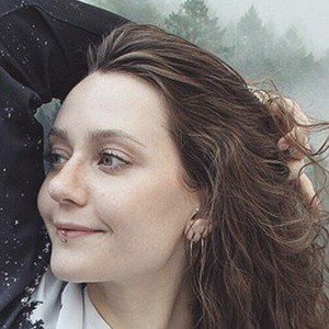 Jordan Todosey, 30 (电视女演员)