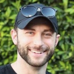 Jordan Worona, 38 (人才经理)