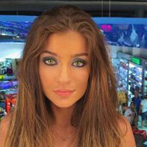 Jordana Lopes, 21 (Instagram明星)