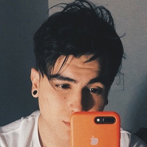 Jorge Salazar, 26 (Instagram Star)