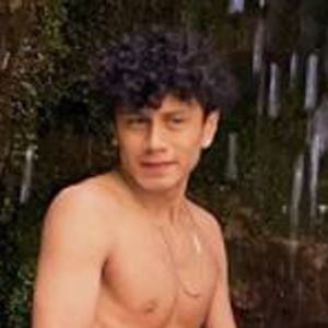 Jose Tapia, 20 (Estrella de TikTok)