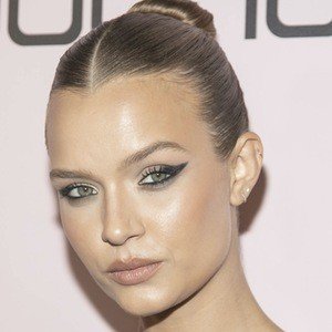 Josephine Skriver image 5