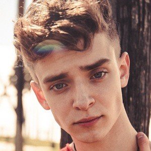 Josh Beauchamp, 25 (Dançarinos)