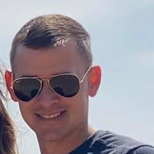 Josh JKrew, 39 (Estrella de YouTube)