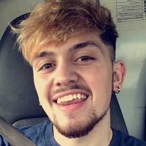 Josh Massey, 28 (Estrelas do YouTube)