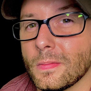 Josh Rhoton, 39 (TikTok明星)