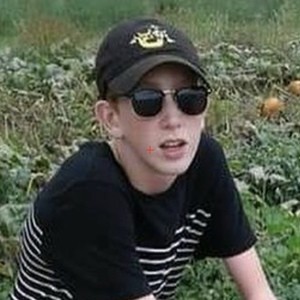 Josh Thompson, 22 (TikTok明星)