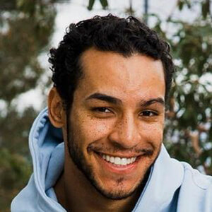 Joshua J. Manoi, 28 (Звезда Тиктока)