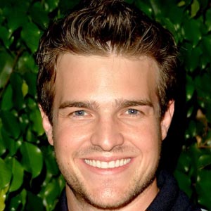 Joshua LeBar, 48 (Телеактер)