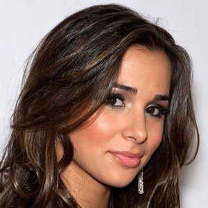 Josie Loren image 8