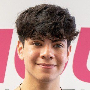 Jovani Jara, 26 (DJ)