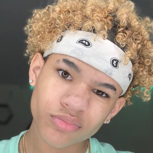 Jovaugn Stouffer, 22 (TikTok明星)