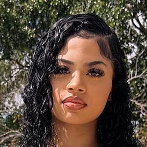 Joycelyn Dysart, 22 (Звезда Тиктока)