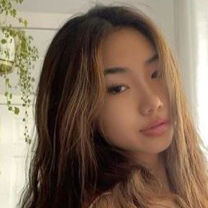 Joyy.li, 21 (TikTok Star)