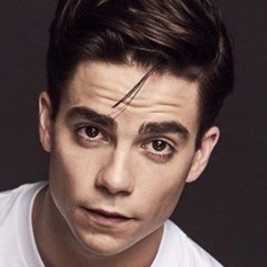 JP Dubé, 34 (舞蹈家)