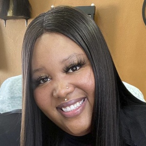 Jstlivinbby, 34 (Instagram-ster)