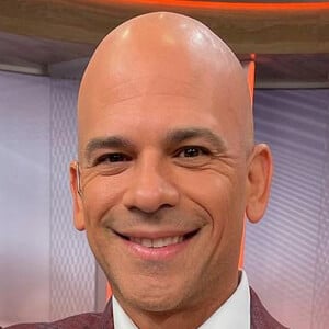 Juan Rivera, 49 (医生)