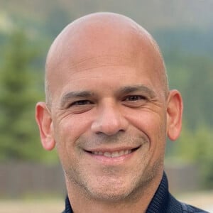 Juan Rivera, 49 (Docteur)