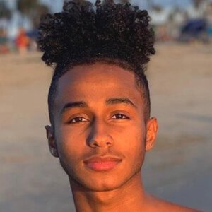 Juan Ware, 23 (Instagram Star)