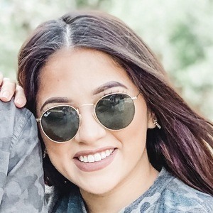 Juany Yasmin, 33 (YouTube Star)