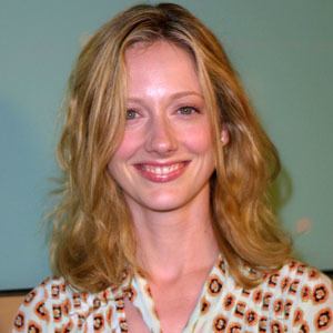 Judy Greer image 7