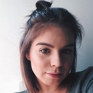 Julia Abner, 31 (Ngôi sao Instagram)