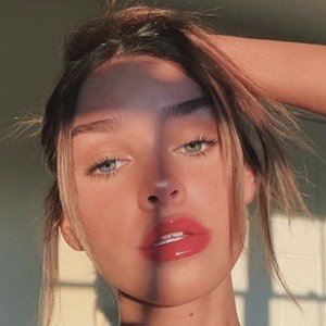 Julia Bergeron, 22 (TikTok明星)