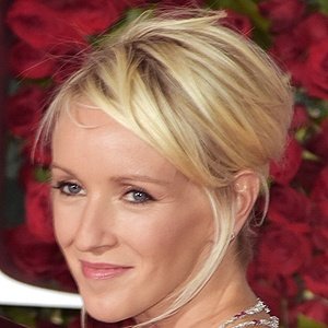 Julia Carey, 49 (Productor de Televisión)