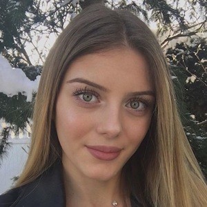 Julia Lorino, 24 (Instagram Star)